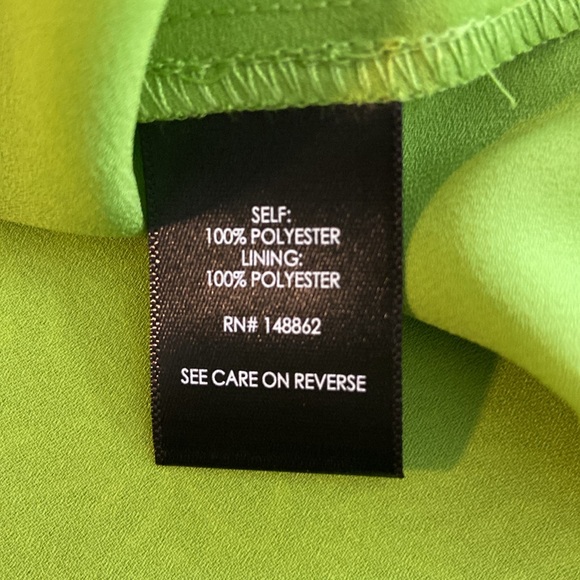 Torrid 3X Pin Tuck Square Neck Green Floral chiffon lined Camisole: 3511 - Picture 13 of 15